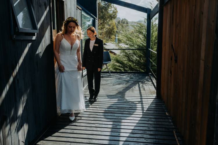 novia y clienta junta a Paulina